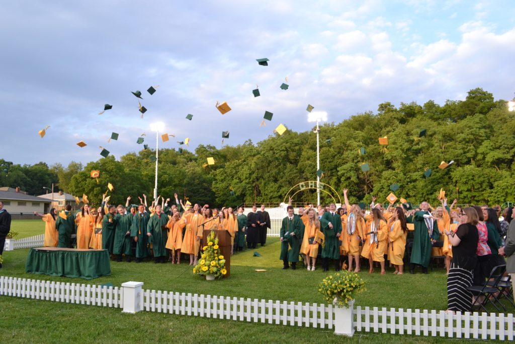 carlynton-commencement-2016